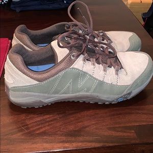 Merrell men’s shoes size 10.5